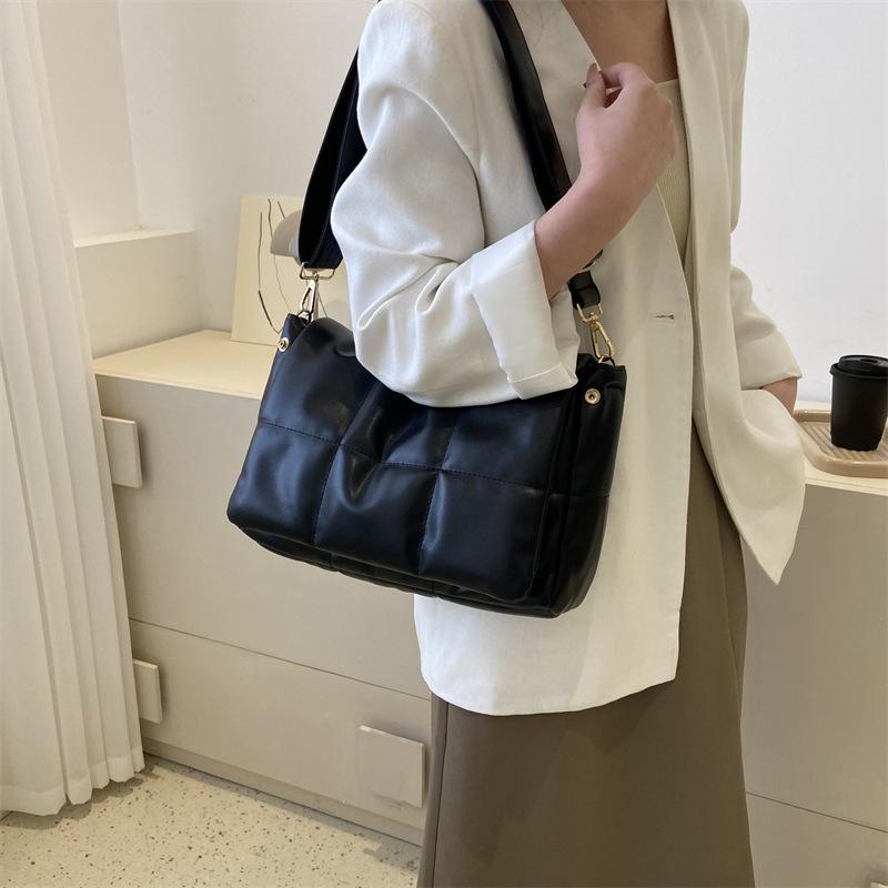 Fashion Padded Women Shoulder Bags Designer Brand Quilted Handbag Luxury Pu Leather Crossbody Bag Large Totes Premium