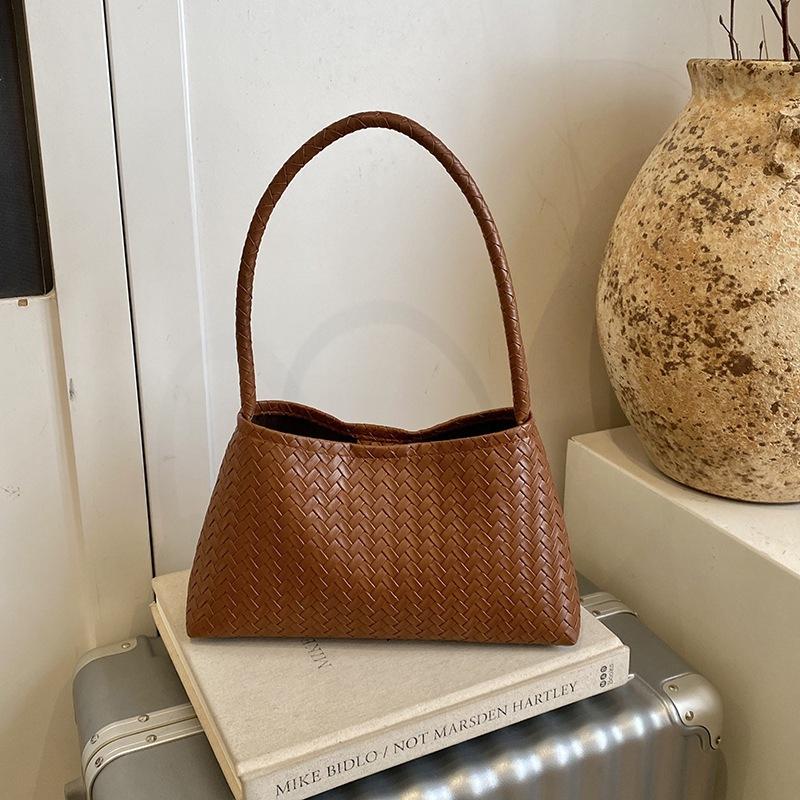 Handheld Shoulder Bag with An Underarm Compartment, Retro and Fashionable Single-shoulder Bag Underarm Bag