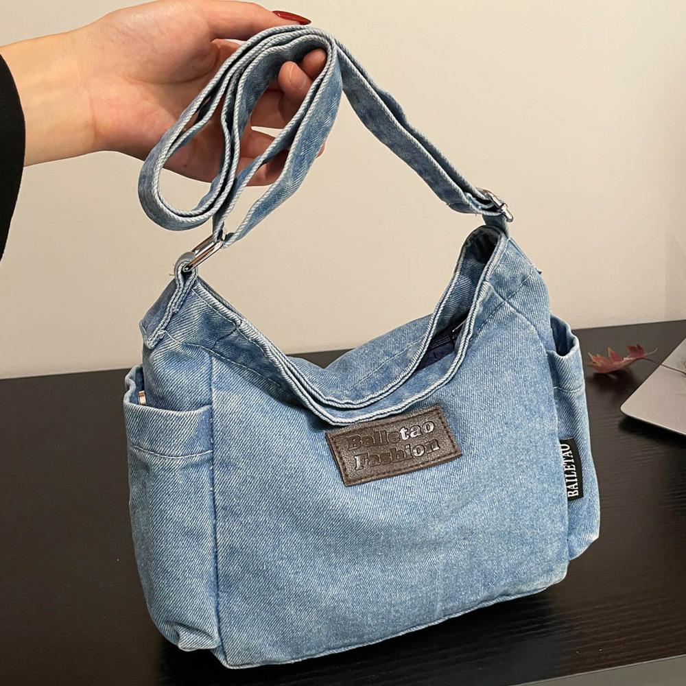 Retro and Simple Large-capacity Single-shoulder Bag, Casual Student Forest-style Crossbody Bag