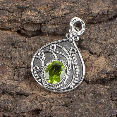 Peridot Gemstone Jewelry, 925 Solid Sterling Silver Jewelry, Beautiful Handmade Peridot Pendant, Women Pendant For Gift