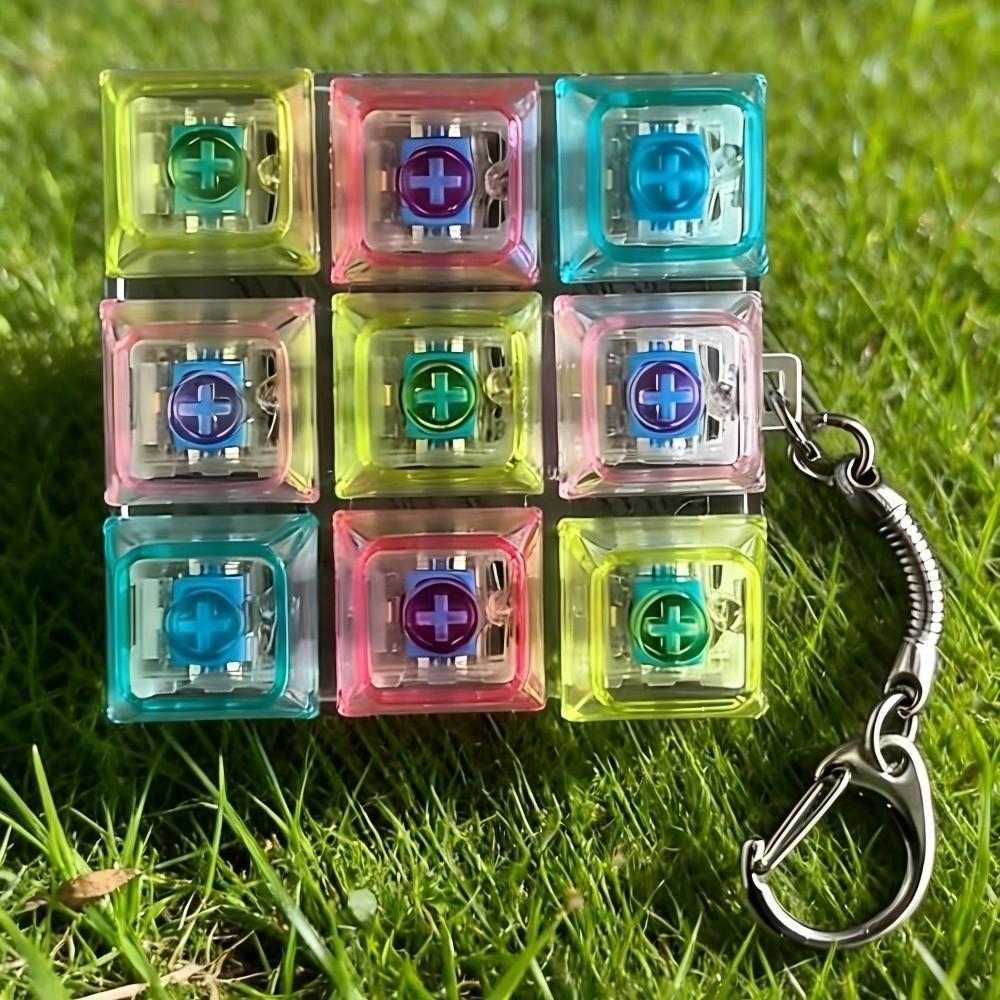 5-Button Stress Relief Keychain 9-Button Flash Pinch Toy New Luminous Keyboard Toy  Stress Relief