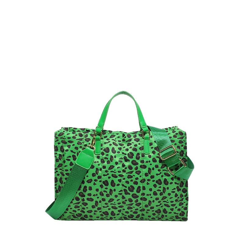 

Leopard print commuter hand-held extra-large bag women s 2025 large-capacity lazy wind one-shoulder messenger women s bag зелений
