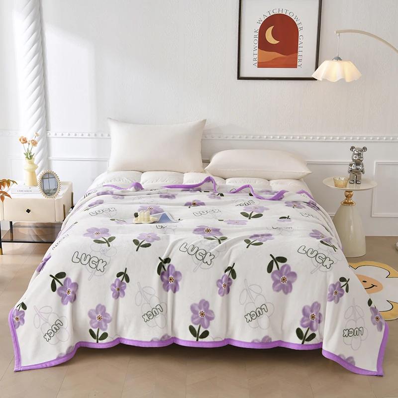 White Floral Throw Blanket Luxury Warm Fuzzy Soft Cozy Flannel Blanket for Home Sofa Couch Chair Decorative Bedroom Bed Blankets