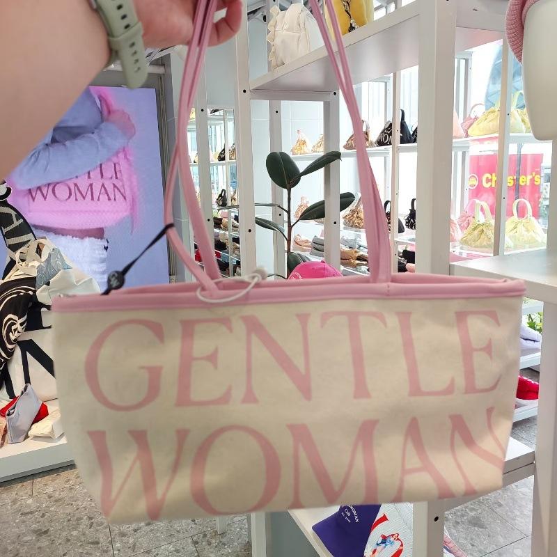 

New niche design fashionable versatile shoulder bag handbag underarm bag розовый