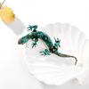 Modny stop Rhinestone jaszczurka Gecko broszki dla kobiet luksusowy zielony kryształ Metal cztery pazury wąż broszka przypinki Party prezenty
