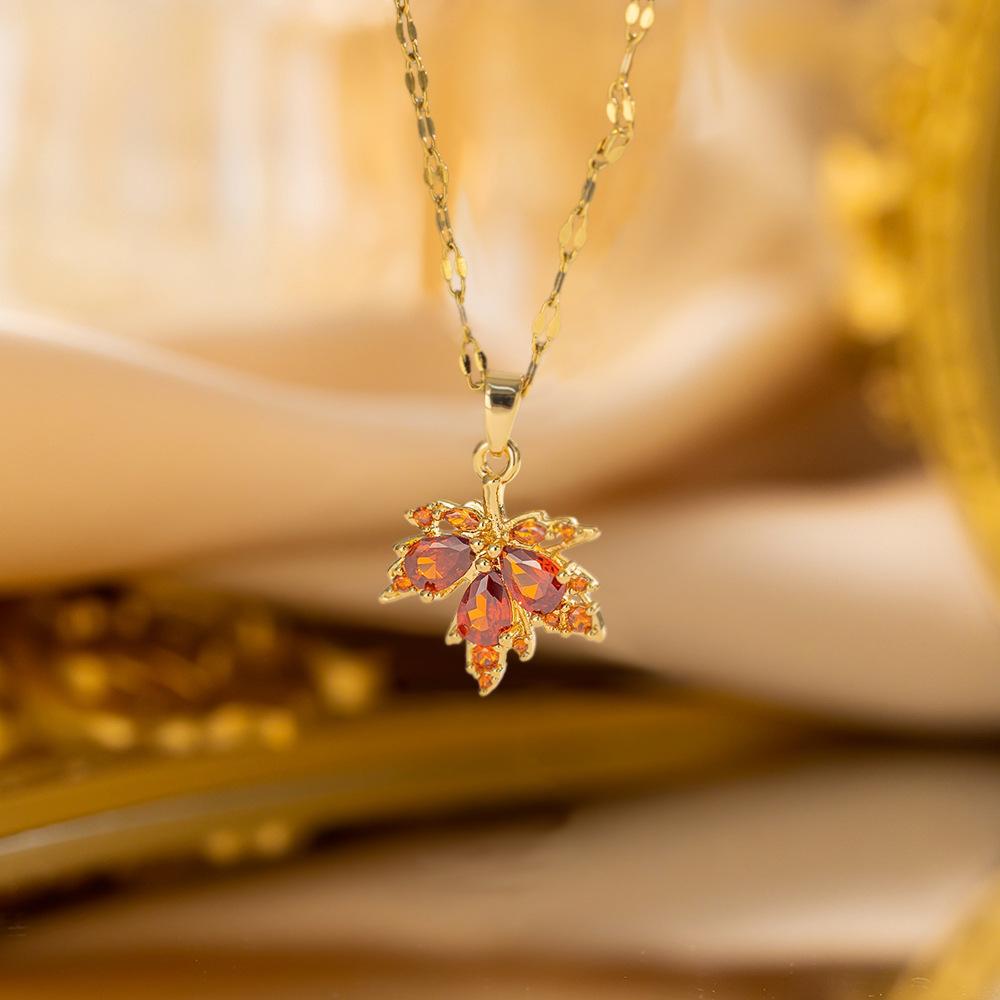 Elegant Luxury Full Zircon Copper Micro Inlaid Necklace Women Simple Exquisite Collarbone Chain Necklace