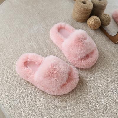 Modernas divu siksnu mājas čības jauniešiem - mīkstas slip-on čības ar plīša mākslīgās kažokādas zoli, apaļu purngalu un vieglu dizainu jauniešiem