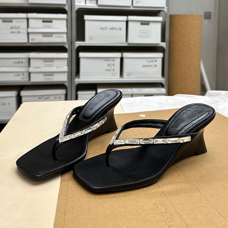 Mode Damen Pantoletten Damen Keilabsatz Hausschuhe Schuhe Sandalen Luxus Mode Strass Keilabsatz Hausschuhe Schuhe für Frauen Flip Flops