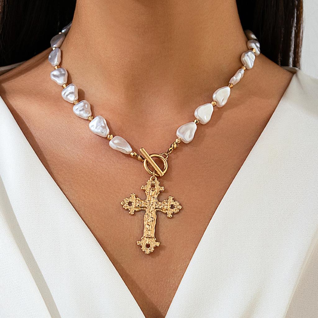 Hip Hop Personality Cross Ot Buckle Necklace, Baroque Alien Pearl Beaded Collarbone Chain