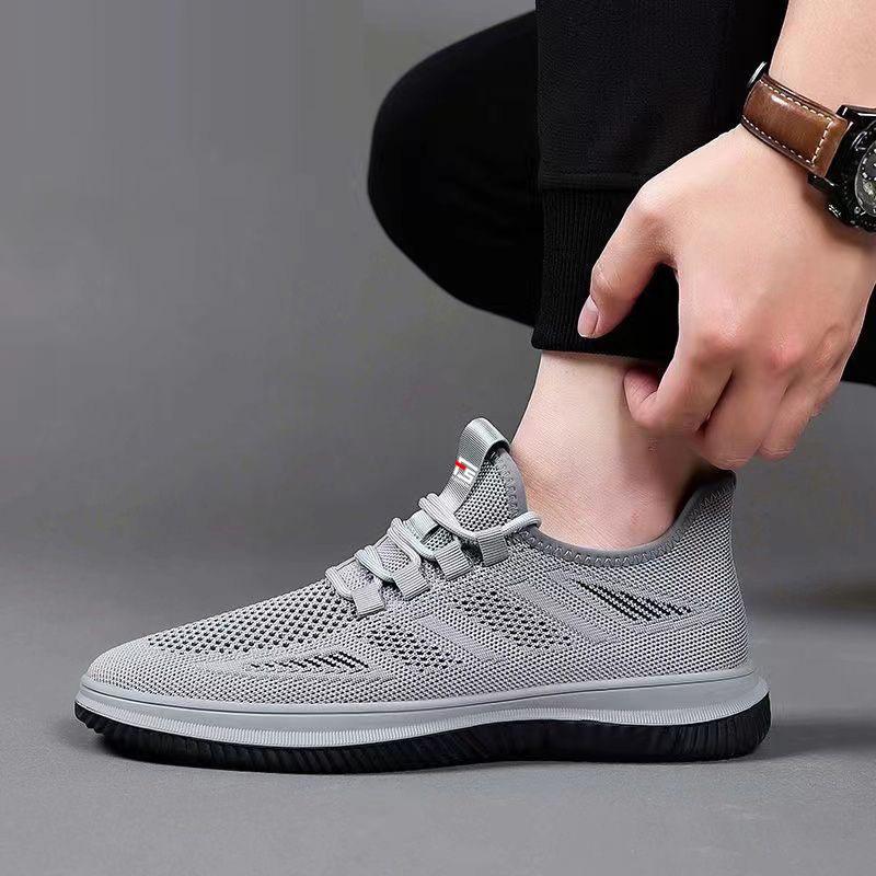 Men's sports shoes soft-soled mesh fly-woven light, comfortable and breathable labor insurance casual shoes men's shoes