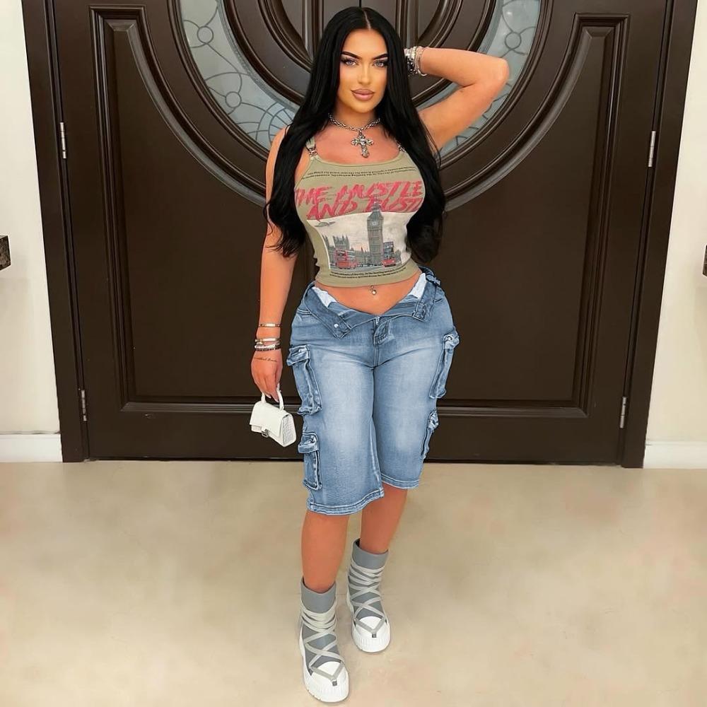 Women s Mid Rise Cargo Shorts Loose Fit Denim Bermuda Shorts Streetwear Vintage Washed Utility Shorts S