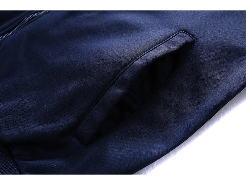 Herren Sportjacke und Hosen Set in Uni - Herbst/Winter Freizeitkleidung.