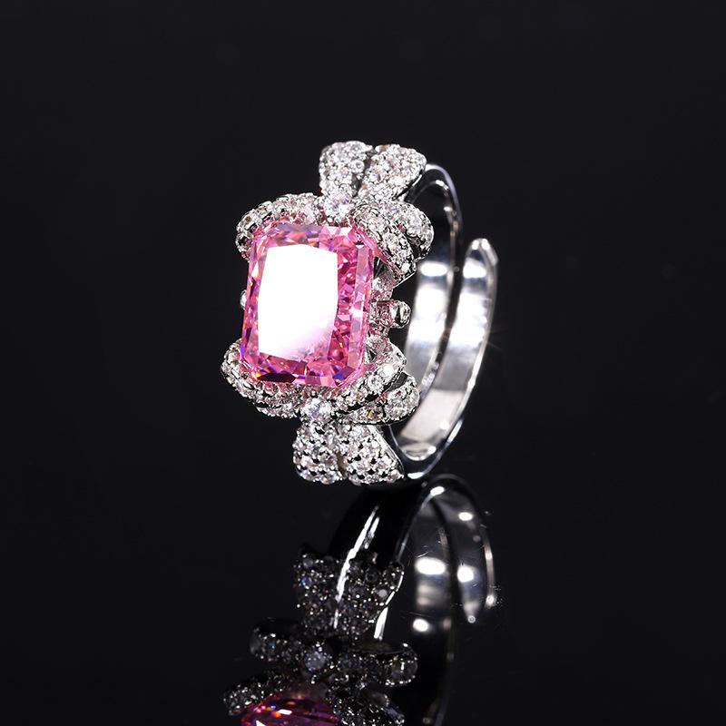 Jewelry Copper Bottom Gold-Plated High Carbon Diamond Ice Flower Square Diamond Copper Inlaid Bow Light Luxury Ring Female 8 * 10