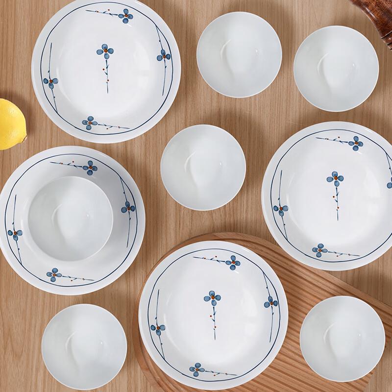 Mengyuan Plum Blossom 18-Piece Ceramic Dinnerware Set