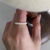 Geometric Classy Pearl Ring For Women With Soft Chain Detailing Perfect For Stylish Casual And Commuter Fashion