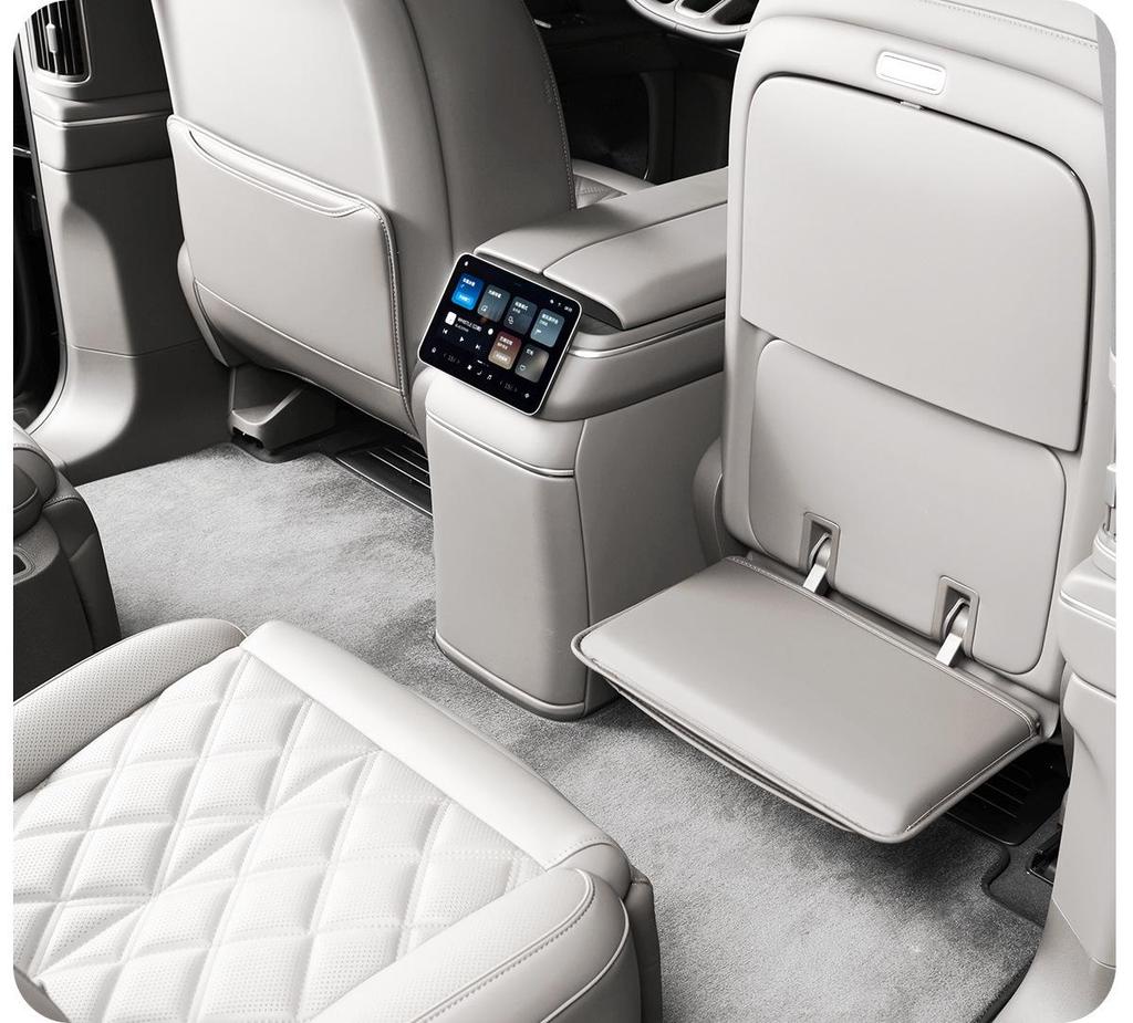 Nio ES8 Rear Seat Kick Mats - Second Row Leather Backrest Protectors for Car Interior Decoration.