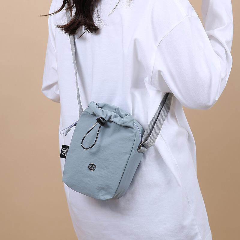 Multifunctional Mini Nylon Mobile Phone Bag Casual Zipper Crossbody Water Bottle Bag Ultra-light Korean Style