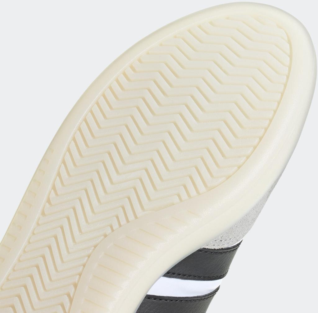 Кроссовки Adidas Barreda Decode облачный белый/ядерный черный/серый два