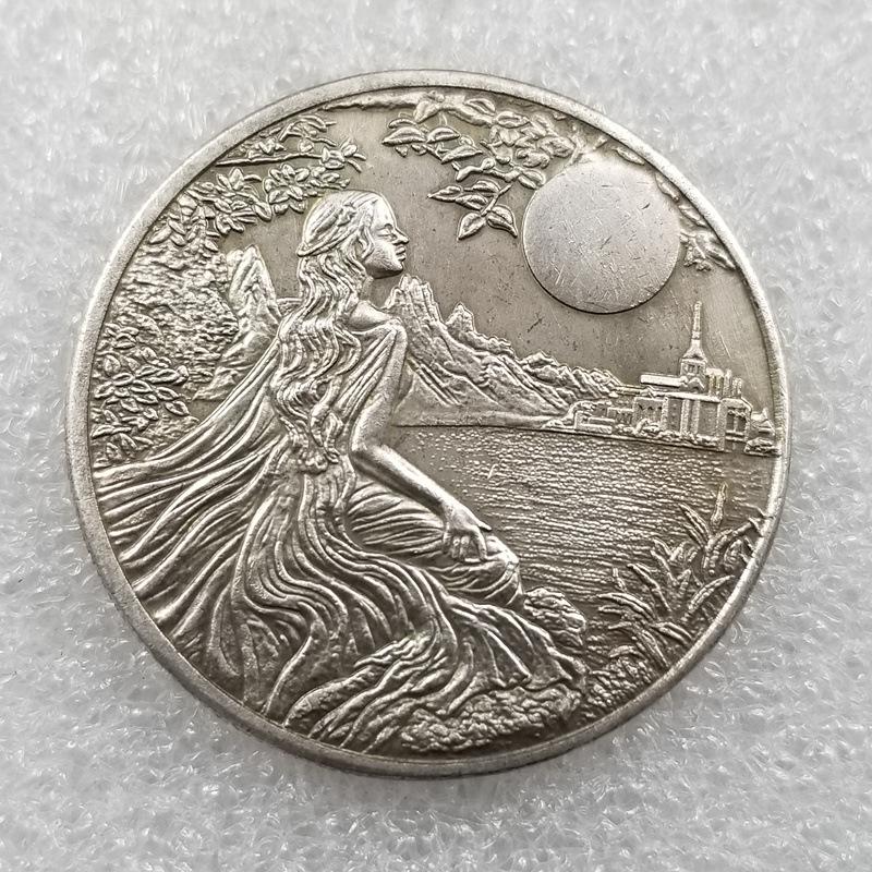 Vintage Vagrant Replica Aged Silver Dollar Coin H4670 No