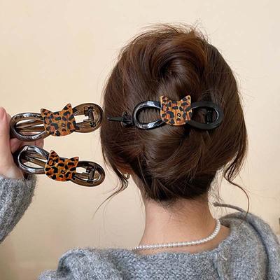 Retro Leopard Cat Printed Twist Hair Clip for Women Fashion Ponytail Twist Clip Hairpins Barrettes Girls Hair Accessories
