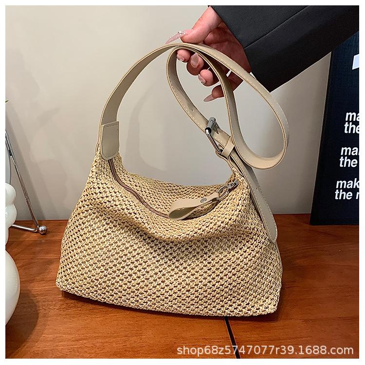 Straw bag women's large capacity 2025 new summer versatile crossbody knitted bag high-end seaside vacation beach bag