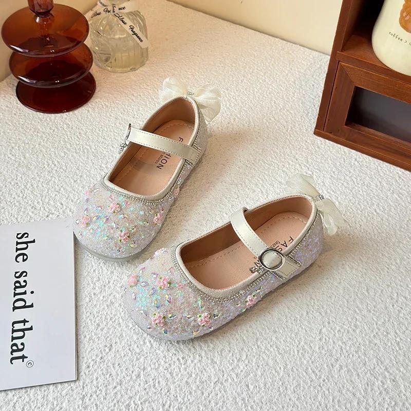 

Girls Flats Back Lace Bows Kids Princess Shoes Flowers Sweet 2025 New Children Leather Shoes Round Toes Shiny Sequins Non-slip 24 бежевий