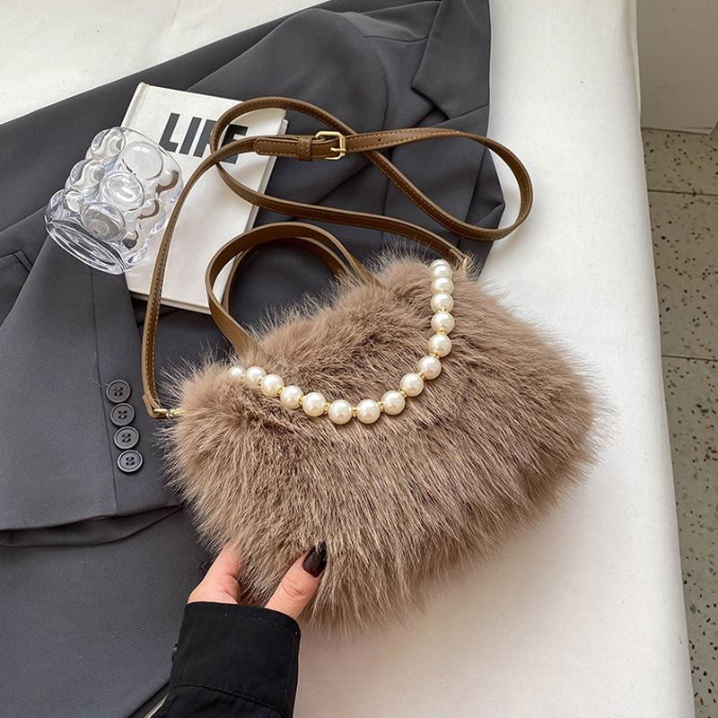 

Winter Fashi Faux Fur Crossbody Bags For Women s Gift, Pearl Chain Decor Shoulder Bag, Ladies Handbags Top-handel Bag 22x17x9cm кавовий