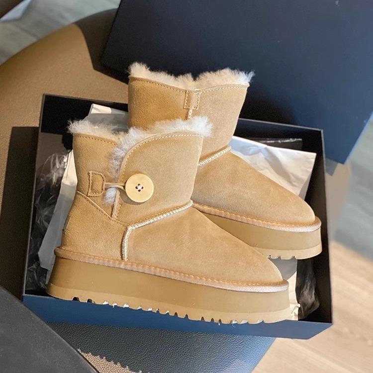 Snow Boots Women's Low-top Thick-soled Plush Cotton Shoes Winter 2025 New Mao Mao Shoes Wear Thermal Cotton Shoes