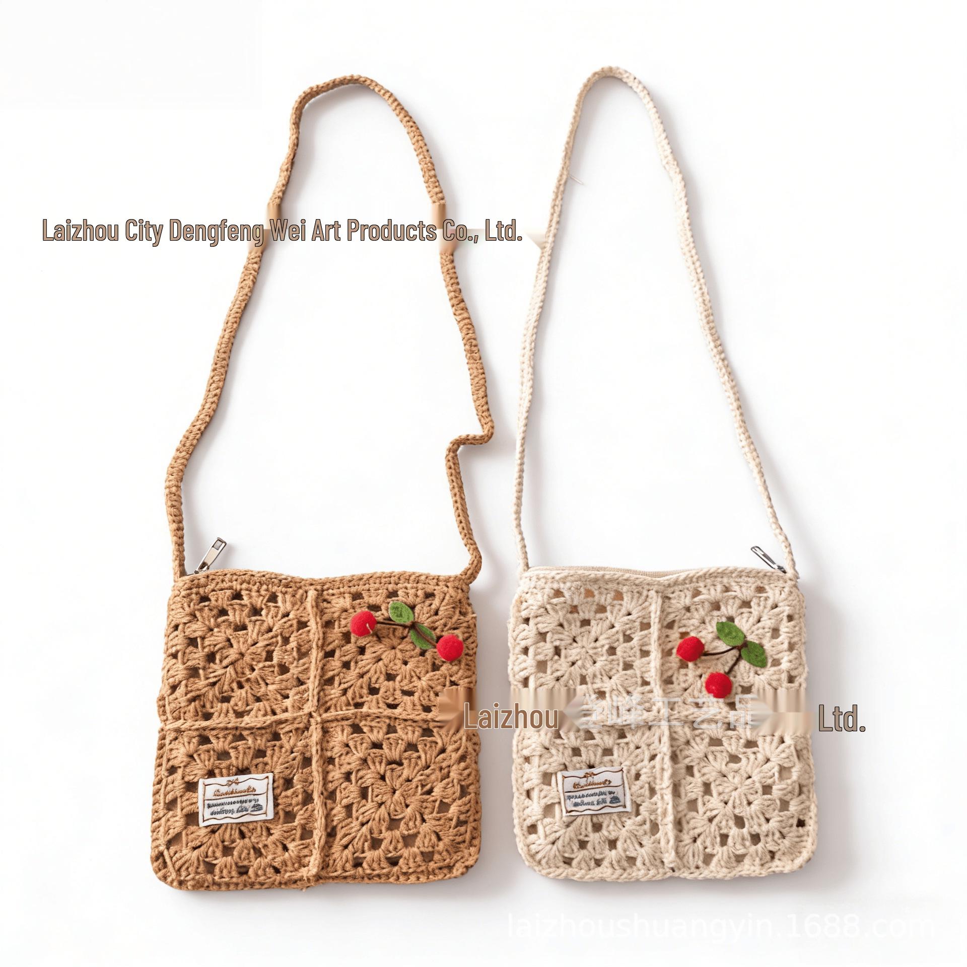 

Handmade Straw Woven Shoulder Bag - Perfect for Beach Vacations