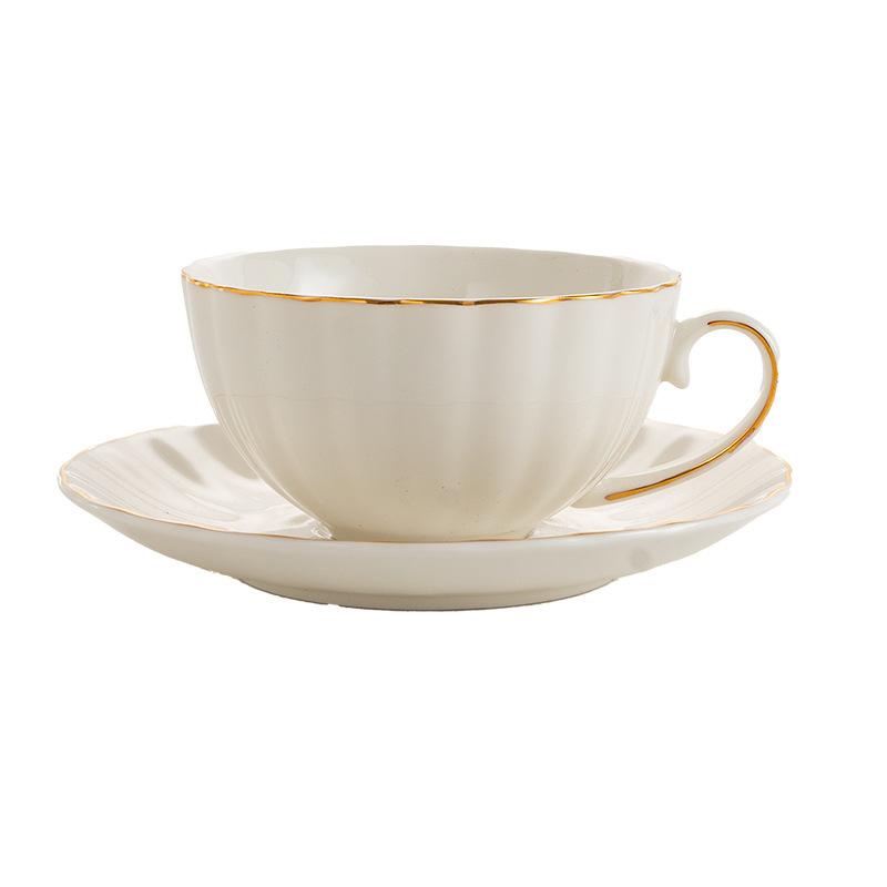 Gothic artistic sense, Nordic style, high value, light retro coffee cups and saucers, ceramic coffee cups with spoons, gifts