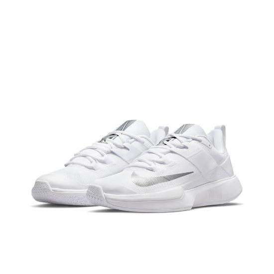 

Nike Женские кроссовки NikeCourt Vapor Lite Белый Металлик Серебристый DC3431-133 EU 35.5 белый/металлик серебряный