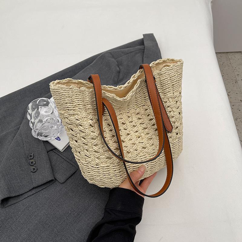 

Соломенная сумка женская большая вместимость 2024 новая мода весна и лето плетеная сумка через плечо текстурный класс сумка-ведро для поездок на работу хаки