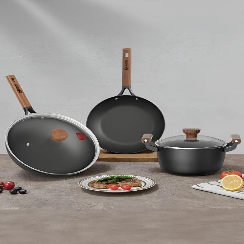 KOBACH Titanium Alloy 32cm Cookware Set