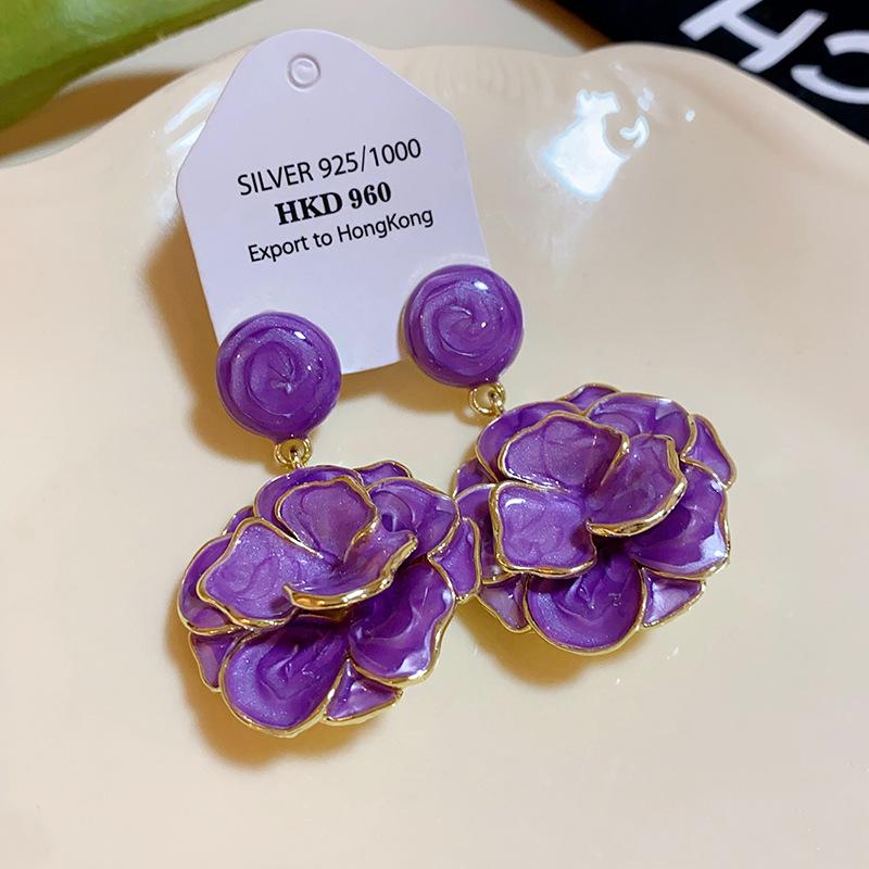 

Silver needle Mori flower oil drop earrings temperament fashion atmosphere earrings niche light luxury high-end earrings