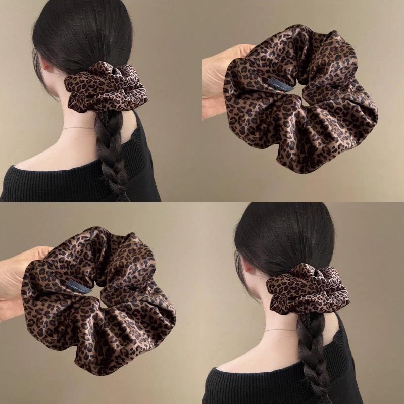 Leopard girl~Sweet and Cool Leopard Print Large Intestine Hair Ring Retro Ins Temperament Hair Rope Female New Hair Tie