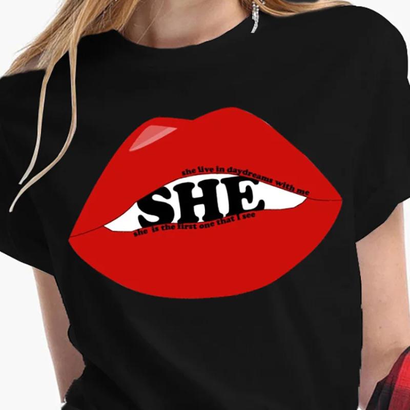Sexy Kiss Lip Pattern Women's T-Shirts Funny Trend Black Tees Fashion Casual O-neck Short Sleeve Tops Oversized Female Pullover