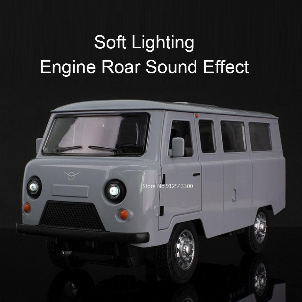 מידה גדולה 1:18 UAZ TRAVELER דגם רכב צעצוע מתכת Diecast משיכה לאחור קול אור דגמים קרוואן מודל סימולציה מתנות לבנים