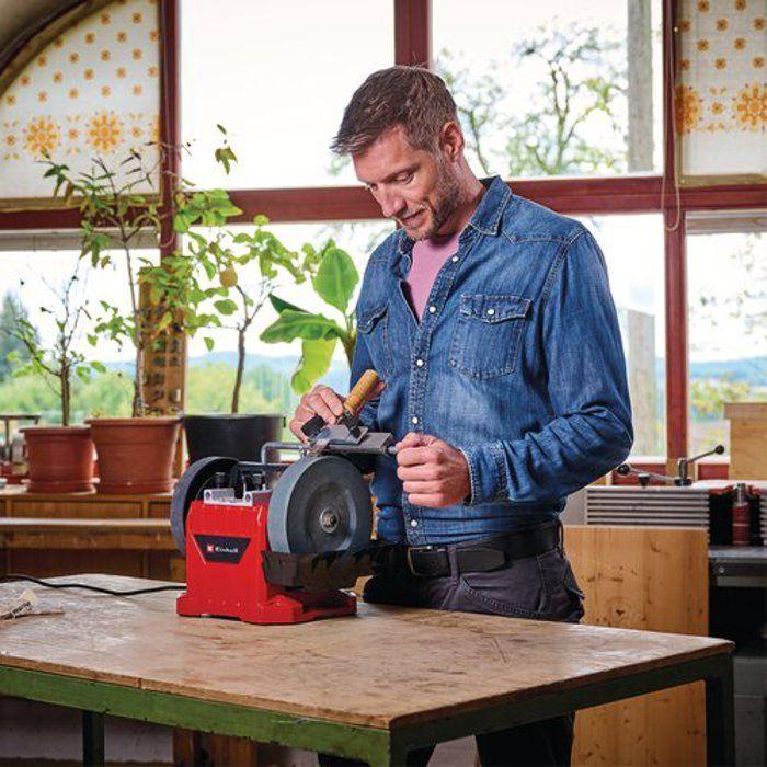 Einhell touret d’affûtage à eau tc-wg 200 (125w, diamètre meule 200mm, vitesse de rotation maximale 10000 trs/min)
