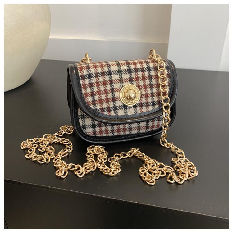 Chic Plaid Vintage Wool Shoulder Bag 2023 New Fashionable Mini Crossbody