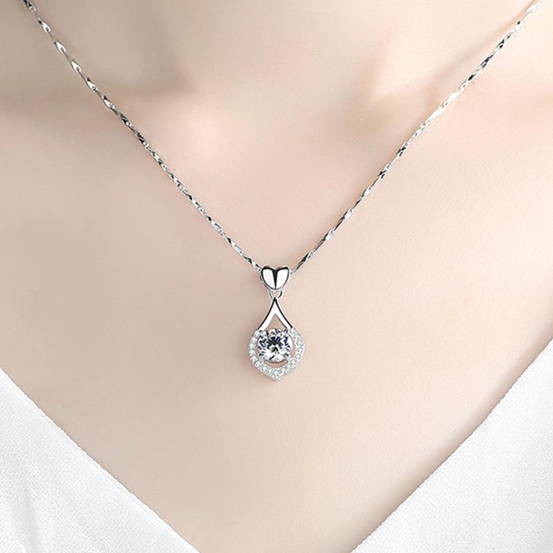 Fashion Silver Love Water Droplet Pendant Necklace Tenderness Like Water Vermiculite Feel Luxurious Christmas Love Pendant