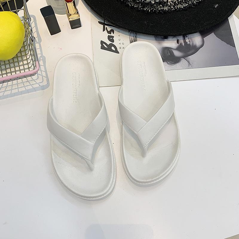 Unisex Summer Flip Flops: Korean Style Non-Slip Beach Slippers for Men and Women