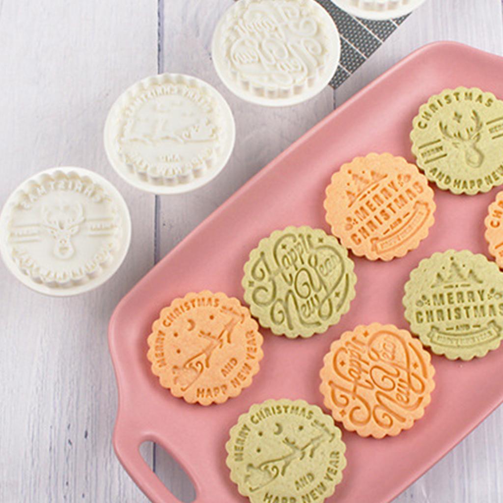 4 Pcs Round Christmas Biscuits Mold Cookie Stamps Set Fondant Biscuits Pastry Cookie Cutters for DIY Cake Baking