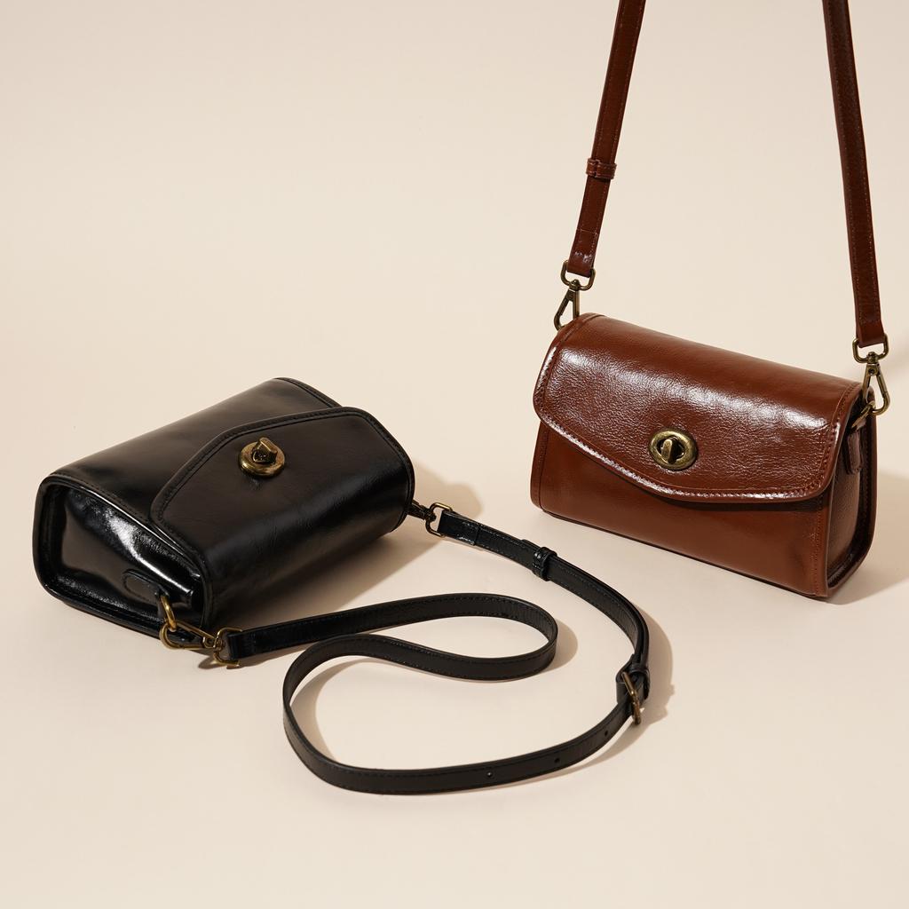 First layer cowhide envelope bag spring and summer retro leather women's bag high-end sense simple and versatile portable shoulder messenger bag