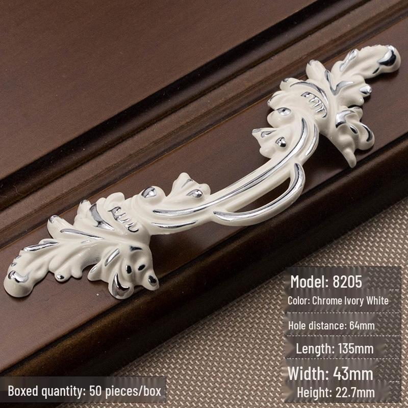 

Антикварные ручки для ящиков комода и шкафа цвета слоновой кости