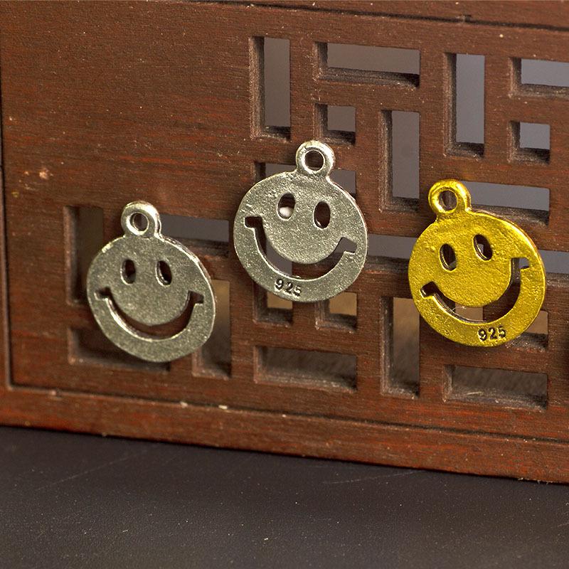 

Smiley Face Charm Pendant for DIY Jewelry Bracelet & Necklace Accessories золотой
