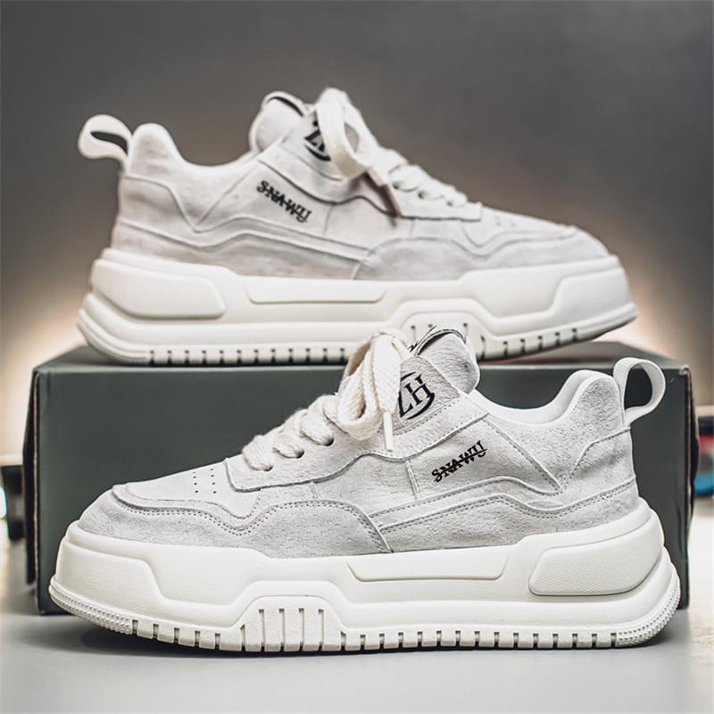 Men's 2025 Spring Korean Style Red Fashion Casual Thick-Soled Height-Increasing High-End Sports Shoes for Teenagers.