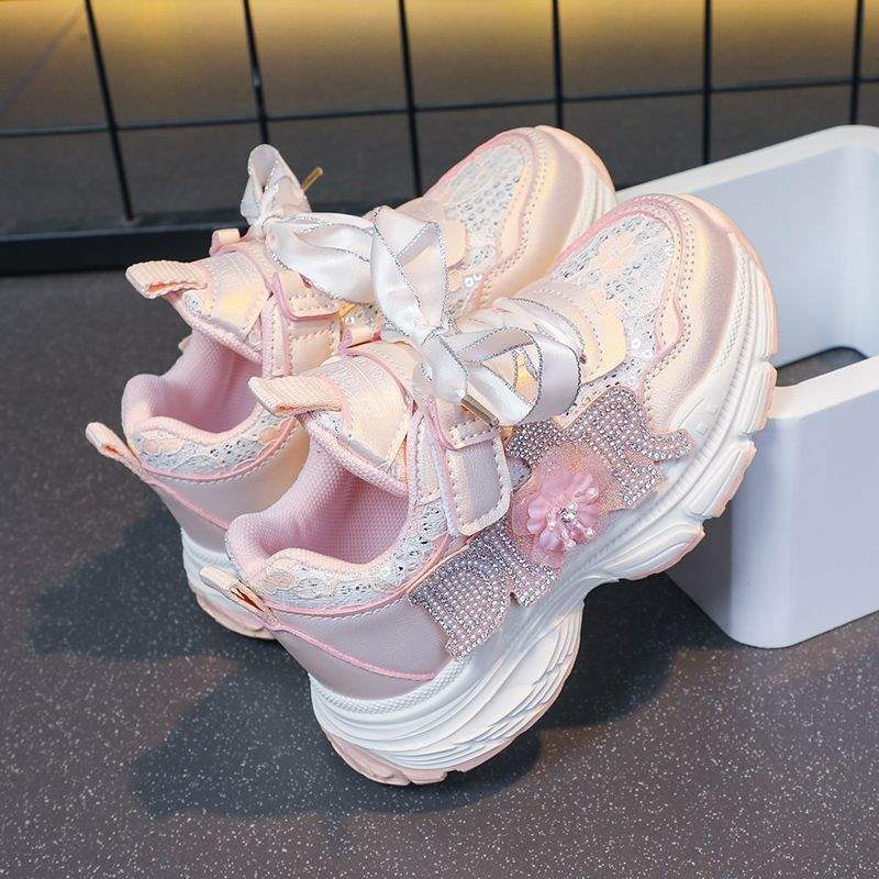 Girls shoes 2025 spring and autumn new children's breathable girls princess sports shoes casual belt diamond dad shoes