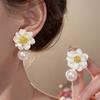 Thousands of Love Thousands of Flowers~ Two Wearing Method Pearl Flower Earrings Niche Design Sense High-end Stud Earrings Femininity Unique Earrings