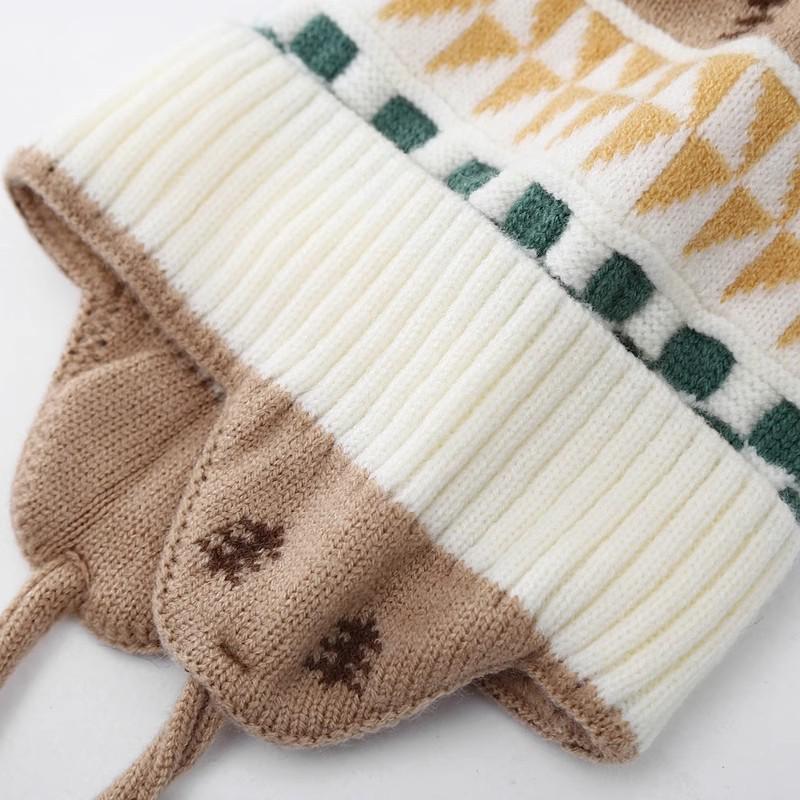 Newcomer Discount: Pompon Style Knitted Baby Hat with Ear Protection - Autumn/Winter Fashion for Boys and Girls