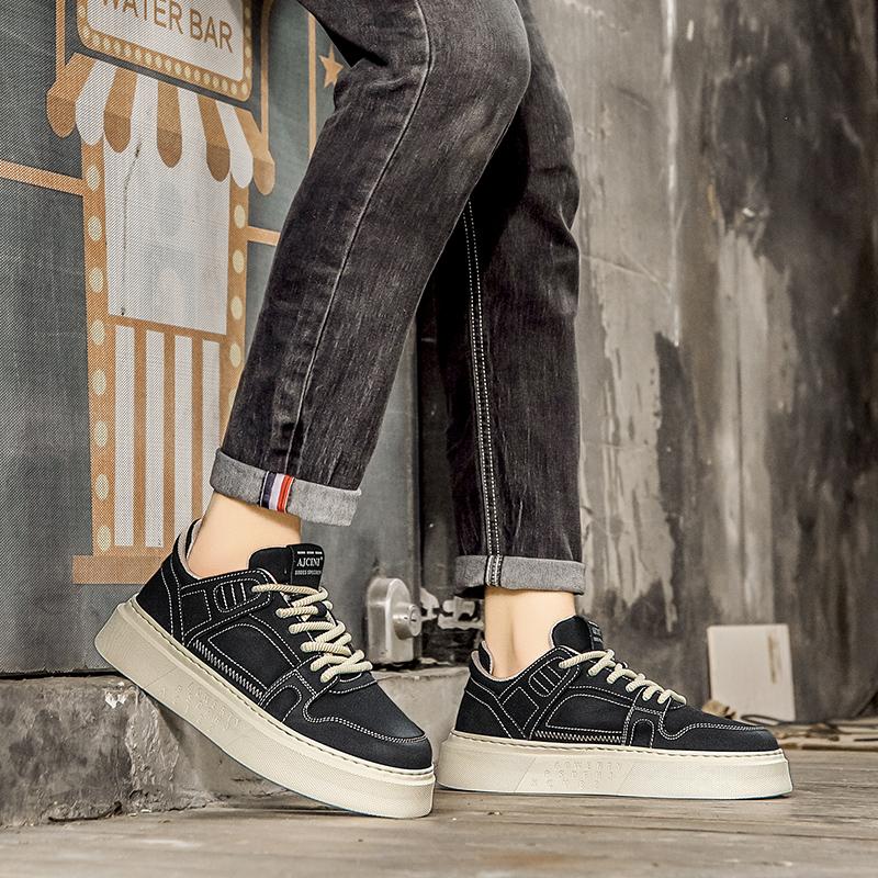 Fashion Casual men's board shoes Thick sole and trendy styles Outdoor Fashion Street Walking Classic black high-quality youth shoes Hot